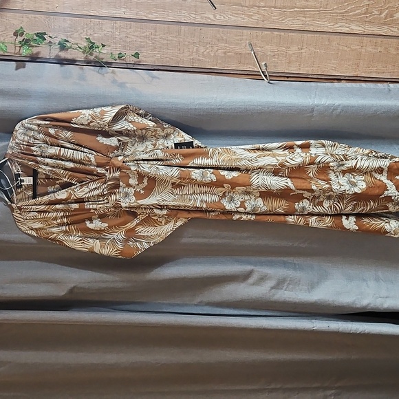 LULUS TAKE A HOLIDAY TAN TROPICAL PRINT MAXI DRESS SZE SMALL - Picture 4 of 8